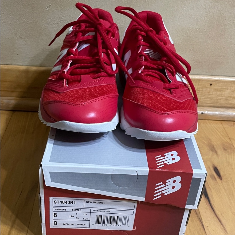 New Balance Women’s Sz. 8, Indoor Softball Turf Shoes